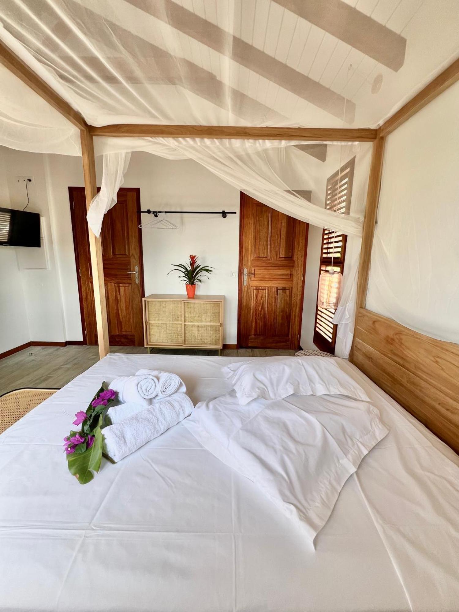 Residence Antilles Bernanoune Льо Мул Екстериор снимка